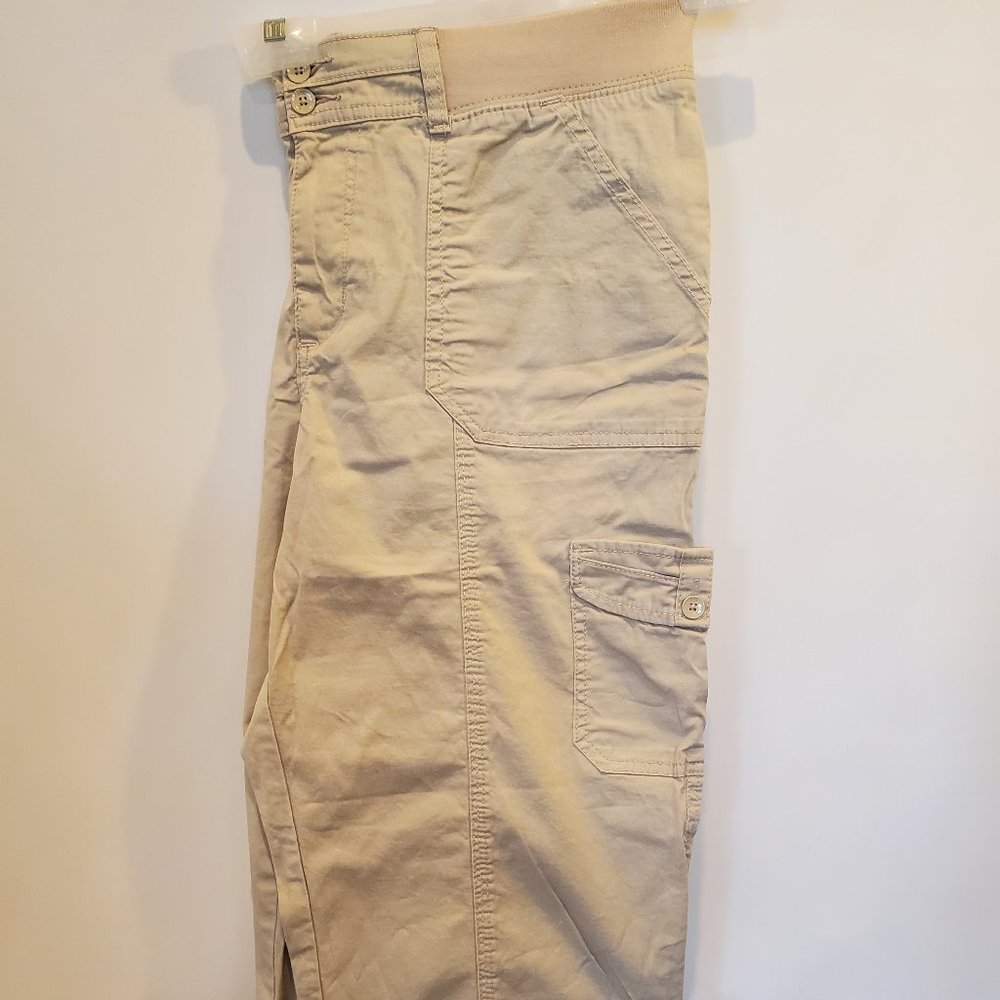 NWOT Lee Easy Fit Khaki Cargo Pants 16